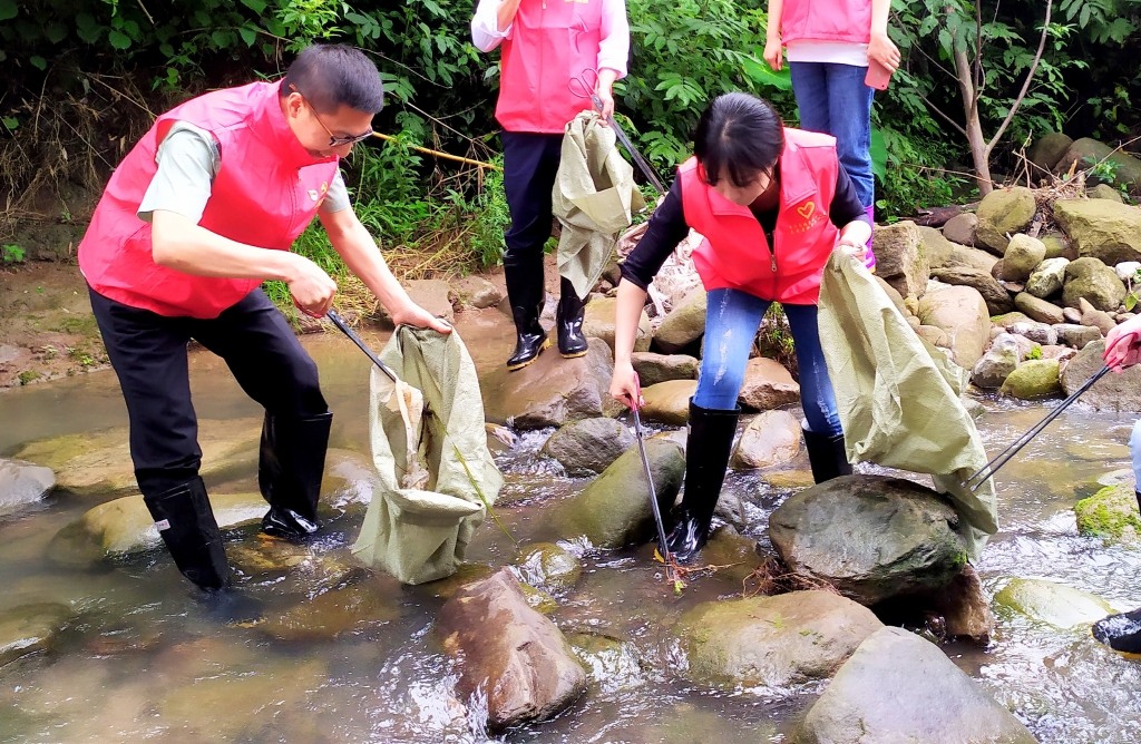 5.27��������������Ϊ���ᳫ��������ȻЭ����������������������ǹ������ĵ�֧���������ʫ��������֧����չ�����˶���������������֯���굳Ա��Ը��ǰ�������������������������Χ���� ( (5)